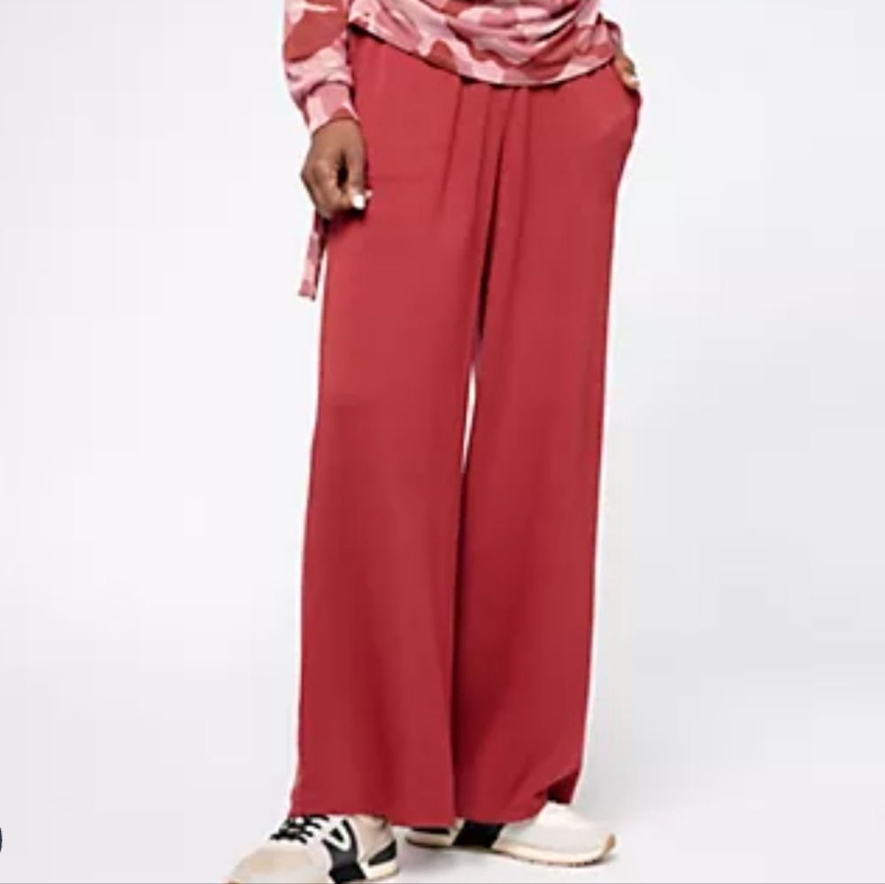 AnyBody Lounge French Terry Pant